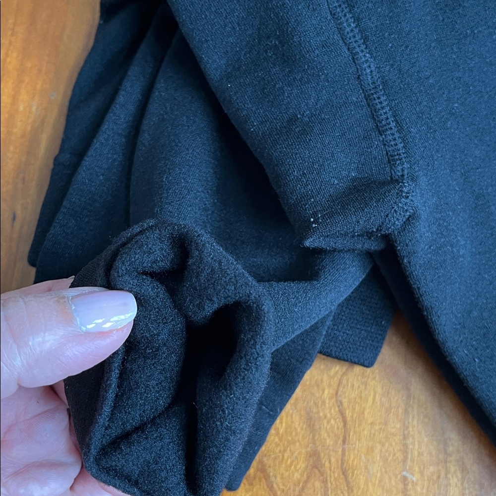 Laura Ashley Plush Fleece Lined Footless Legging in Black. Women’s M/L. - Picture 4 of 9